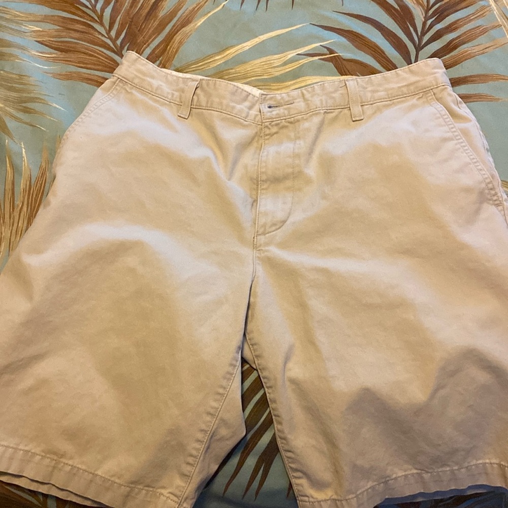 Mens Docker shorts.